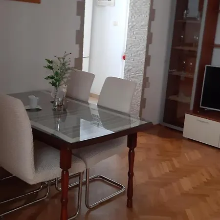 Rita Apartment
